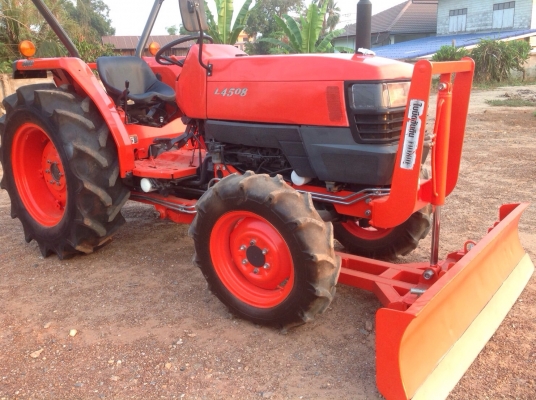 ขาย L4508. 4WD. พร้อมใบดันหน้า