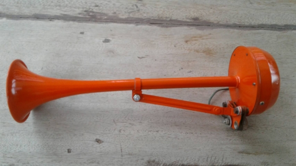 แตรรถโบราณ