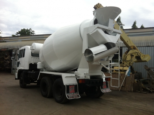 รถโม่ปูน HINO EK100 เครื่อง 260 แรงม้า ขนาด 7 คิว (สภาพพร้อมใช้งาน) รถโม่ปูน HINO EK100 เครื่อง 260 แรงม้า ขนาด 7 คิว (สภาพพร้อมใช้งาน)