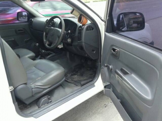 รถสวยพร้อมใช้งานเครื่อง2.5คอมมอลเรว ติดตั้งหลังคาเสริมแนบพร้อมทำงานคับ