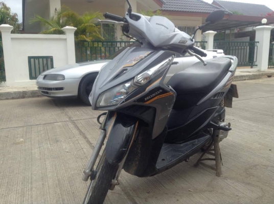 ฮอนด้าคลิกเครื่องหัวฉีด  ปี50 ราคา15000 ขายตามสภาพ T.082918547