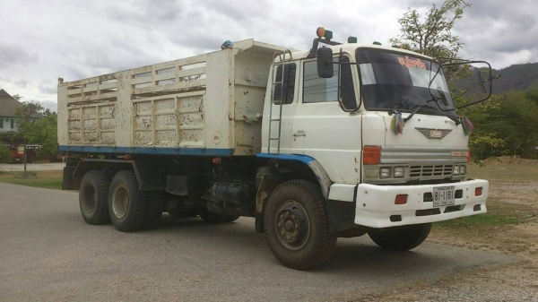 รถบรรทุก HINO 10 ล้อดัมพ์ SUMO FM227 ระบบ 2 เพลา รถบรรทุก HINO 10 ล้อดัมพ์ SUMO FM227 ระบบ 2 เพลา