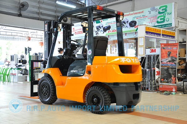 ขายรถโฟล์คลิฟท์มือสอง TOYOTA รุ่น7FD25-22189 ราคา 355,000 บาท นำเข้าจากประเทศญี่ปุ่น 100\% ไม่เคยใช้งานในไทย