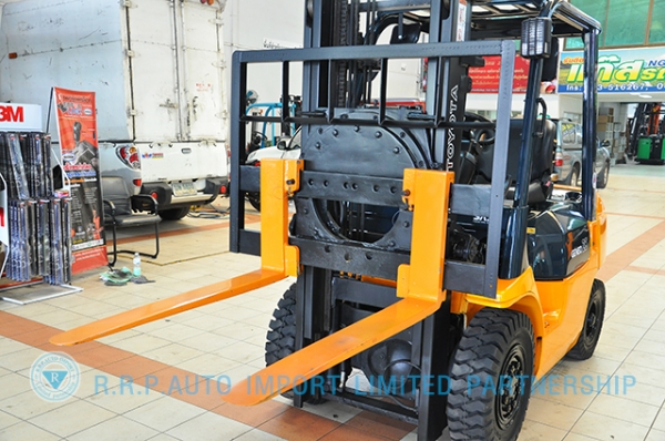 ขายรถโฟล์คลิฟท์มือสอง TOYOTA รุ่น7FD25-22189 ราคา 355,000 บาท นำเข้าจากประเทศญี่ปุ่น 100\% ไม่เคยใช้งานในไทย