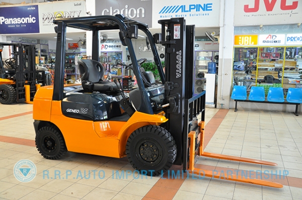 ขายรถโฟล์คลิฟท์มือสอง TOYOTA รุ่น7FD25-22189 ราคา 355,000 บาท นำเข้าจากประเทศญี่ปุ่น 100\% ไม่เคยใช้งานในไทย