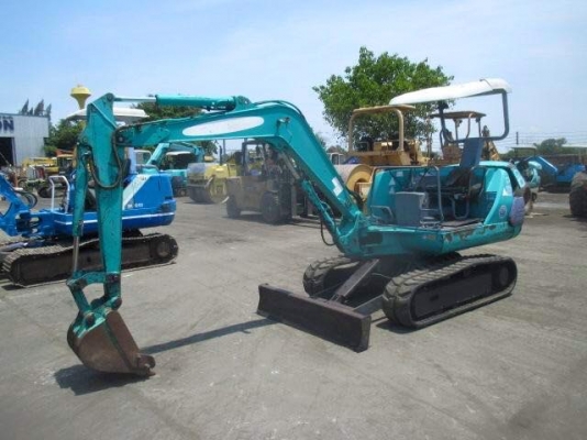 ขายด่วน KOMATSU PC20-7  รถเก่านอกญี่ปุ่น 100\%  มีเอกสารใบอินวอยและใบซื้อขาย   พร้อมทำสี ราคาเบา เบา 285,000 บาท  สนใจติดต่อ วัชรัตน์ รุ่งเรืองแทรกเตอร์ โทร:0925768909หรือ0965411713