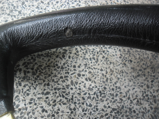 พวงมาลัย momo