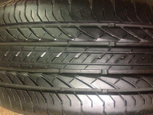 ยาง Bridgestone 265-65-17. ปลายปี 14 ยาง Bridgestone 265-65-17. ปลายปี 14