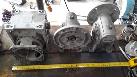 เกียร์ทดรอบมอเตอร์