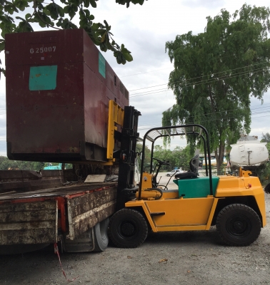 ขายครับรถยก KOMATSU FD50 ยกเครื่องปั่นไฟหนัก 4300 KG ยกป้อมเครนหนัก 4500 KG สบายๆ