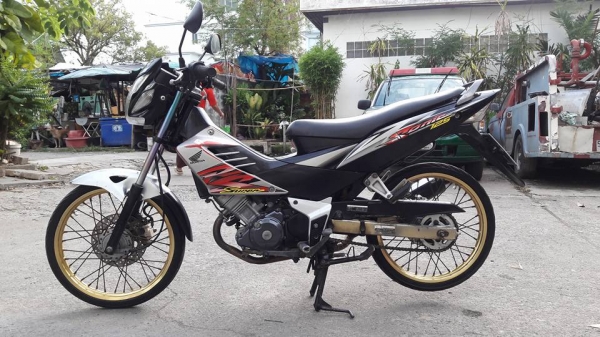 ขายลูกเดียว sonic สตาทมือ ปี2547 ขายไม่แพงคับ ขายลูกเดียว sonic สตาทมือ ปี2547 ขายไม่แพงคับ