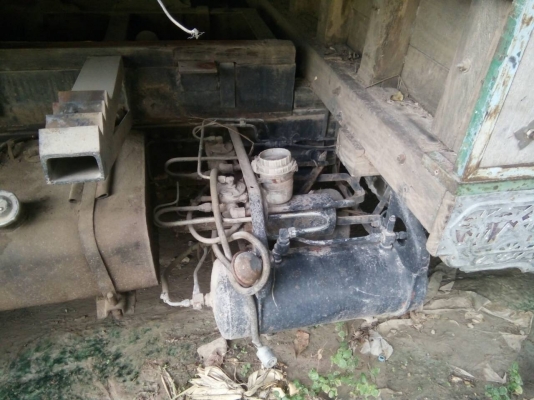 -ขาย 10ล้อดั้ม  2 เพลาจั้มโบ้200เครื่องร็อคกี้ 175 แรง เบรคทีปฟี่ สโลว์กลาง  เอกสารพร้อมโอน