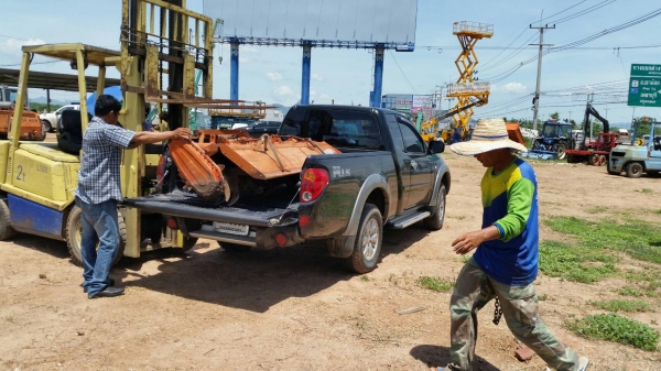 โรตารี่ตีดิน พรวนดินส่งไปโคราชครับ มีทุกขนาดครับสั่งได้ tractor-backhoe.com