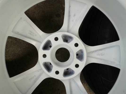 Raysแท้ขอบ17นิ้ว5รู114 พร้อมยาง สวยๆ 4 ล้อ ราคา 7500 บาท Raysแท้ขอบ17นิ้ว5รู114 พร้อมยาง สวยๆ 4 ล้อ ราคา 7500 บาท