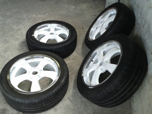 Raysแท้ขอบ17นิ้ว5รู114 พร้อมยาง สวยๆ 4 ล้อ ราคา 7500 บาท Raysแท้ขอบ17นิ้ว5รู114 พร้อมยาง สวยๆ 4 ล้อ ราคา 7500 บาท