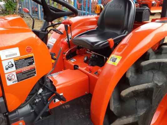 ปัญญาแทรคเตอร์..จัดมาให้ครับ ด่วน!!!คูโบต้า L3608SP พร้อมใบมีดคานล่าง พร้อมผาน6 ตราช้าง22&times;6รถไร่สีเดิมๆจัดส่ง อ.บ้านแหลม จ.เพชรบุรี