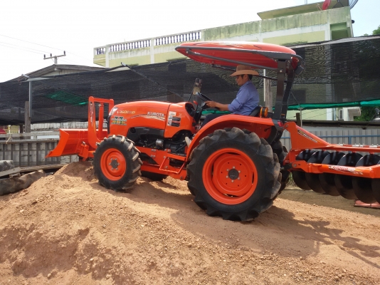 ปัญญาแทรคเตอร์..จัดมาให้ครับ ด่วน!!!คูโบต้า L3608SP พร้อมใบมีดคานล่าง พร้อมผาน6 ตราช้าง22&times;6รถไร่สีเดิมๆจัดส่ง อ.บ้านแหลม จ.เพชรบุรี