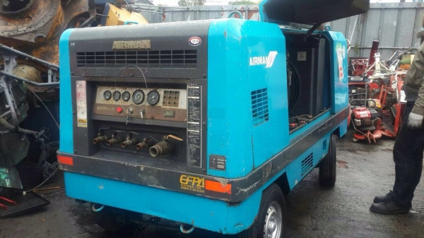 ขาย Airman 390  8 Bar พร้อมใช้งานครับ พึ่งมาจากญีปุ่นเข้าต้นเดือน มิถุนายน