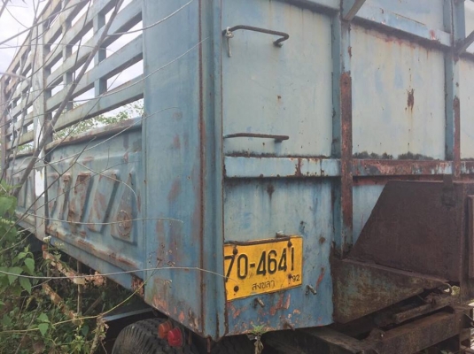 หางลูกพ่วงไม่ดั้ม 2 คาน ปี 39 ช่วงล่างดี คัสซีสวย สีและฝาข้างไม่ค่อยสวย