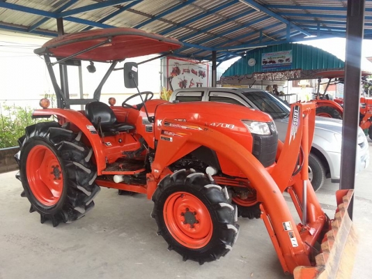 คูโบต้า L4708 4 WD พร้อมใบมีดตราช้างรถยึดลูกค้าส่งไม่ไหว