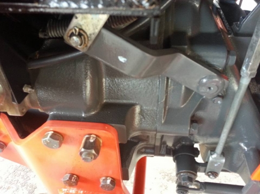 คูโบต้า L4708 4 WD พร้อมใบมีดตราช้างรถยึดลูกค้าส่งไม่ไหว