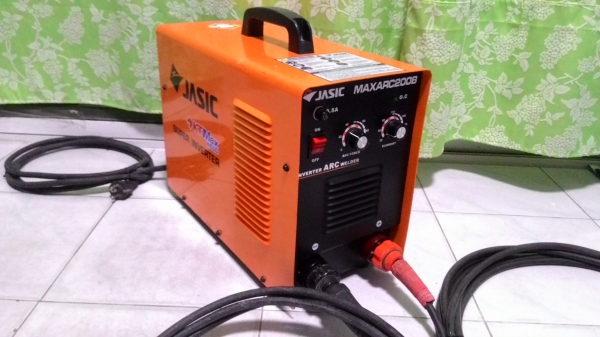 ตู้เชื่อมระบบซุปเปอร์อินเวอร์เตอร์ เจสิค MAXARC 200 Bสภาพดี อุปกรณ์ครบครับ ตู้เชื่อมระบบซุปเปอร์อินเวอร์เตอร์ เจสิค MAXARC 200 Bสภาพดี อุปกรณ์ครบครับ