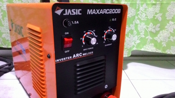 ตู้เชื่อมระบบซุปเปอร์อินเวอร์เตอร์ เจสิค MAXARC 200 Bสภาพดี อุปกรณ์ครบครับ