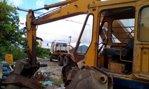 ขายรถแบคโฮ