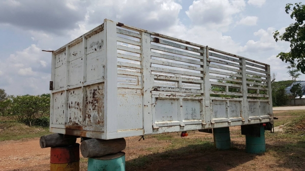 ขาย กระบะเหล็กไม่ดั้ม ยาว 6.20 เมตร กว้าง 2.40 เมตร