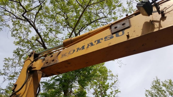 ขายรถขุดแบ็คโค 100-3 komatsu เอกสารใบอินวอยซ์ ทำงานเร็ว เครื่องแน่น ตัวเดินดี สภาพพร้อมทำงาน  วีดีโอการทำงาน https://youtu.be/qz1SDvifw14