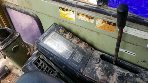 ขายรถขุดแบ็คโค 100-3 komatsu เอกสารใบอินวอยซ์ ทำงานเร็ว เครื่องแน่น ตัวเดินดี สภาพพร้อมทำงาน  วีดีโอการทำงาน https://youtu.be/qz1SDvifw14