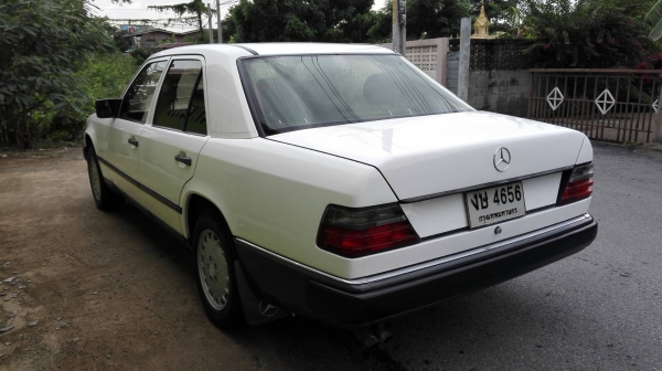 BENZ. 230 ปี88 ออโต้ พร้อมใช้ BENZ. 230 ปี88 ออโต้ พร้อมใช้