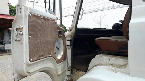 ขาย6ล้อดัมพ์ยาง900 HINO KR300 เครื่องEH300 150แรง แชชซีสวยเดิม กระบะดัมพ์ท้องเรือ ภายในสวย เอกสารเล่มทะเบียน รถเดิมสวย ขาย6ล้อดัมพ์ยาง900 HINO KR300 เครื่องEH300 150แรง แชชซีสวยเดิม กระบะดัมพ์ท้องเรือ ภายในสวย เอกสารเล่มทะเบียน รถเดิมสวย