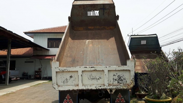 ขาย6ล้อดัมพ์ยาง900 HINO KR300 เครื่องEH300 150แรง แชชซีสวยเดิม กระบะดัมพ์ท้องเรือ ภายในสวย เอกสารเล่มทะเบียน รถเดิมสวย ขาย6ล้อดัมพ์ยาง900 HINO KR300 เครื่องEH300 150แรง แชชซีสวยเดิม กระบะดัมพ์ท้องเรือ ภายในสวย เอกสารเล่มทะเบียน รถเดิมสวย