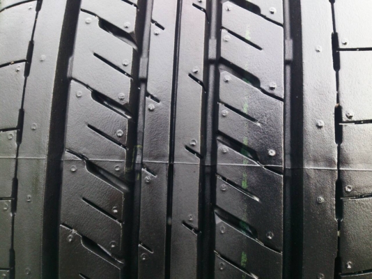 ขายแม็กยางถอดป้ายแดง ALL NEW ISUZU 6 รูขอบ15 พร้อมยางบริดสโตน 215/70 R15 ยางสัปดาห์ที่11 ปี16 ตุ่มยางชัดเจนทุกเส้นๆสีจางๆ ใหม่ๆ จำนวน 1 ชุด