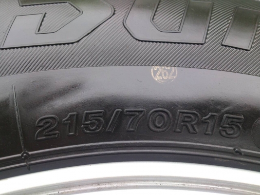 ขายแม็กยางถอดป้ายแดง ALL NEW ISUZU 6 รูขอบ15 พร้อมยางบริดสโตน 215/70 R15 ยางสัปดาห์ที่11 ปี16 ตุ่มยางชัดเจนทุกเส้นๆสีจางๆ ใหม่ๆ จำนวน 1 ชุด