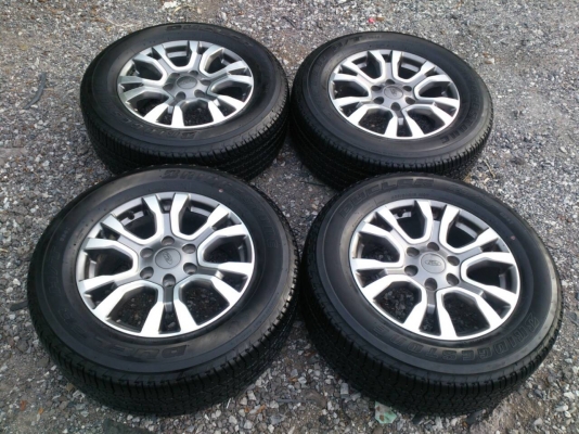 ขายแม็ก ALL NEW FORD RANGER 6รูขอบ18 พร้อมยาง 265/60R18 ยางสัปดาห์ที่38 ปี15 ดอกยางเต็มหนาสดเท่ากันใช้งานน้อยไม่แตกลายไม่ร้าว (สภาพ95\%) สวยๆ จำนวน 1 ชุด