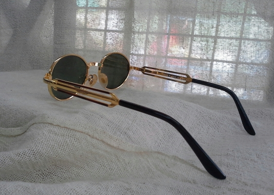 แว่นตาผู้พิทักษ์สันติราษฎร์  ตัวจริง!  Vintage POLICE  handmade in Italy