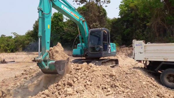 KOBELCO-SK140.super-Xปี55เครื่องดีเิดม ปั้มเดิมดี ไม่โหลด ไม่เยิ้ม ไม่มีงวด