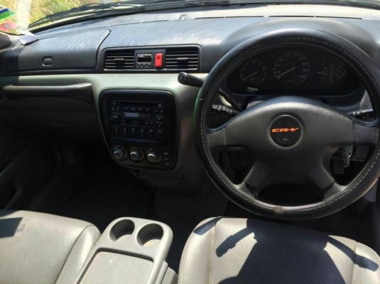 ขาย CR-V ปี2001รถสวยพร้อมวิ่งทางไกลราคาสุดท้าย 135,000บาท 0804707359