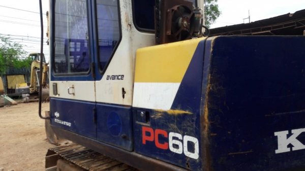 KOMATSU PC60-6 ระบบไฟเต็ม ราคา 580,000 บาท ติดต่อสุขุม 087-2836792 KOMATSU PC60-6 ระบบไฟเต็ม ราคา 580,000 บาท ติดต่อสุขุม 087-2836792
