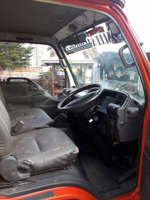 รถหกล้อ NPR เครื่อง 110 แรง รถห้าง เครื่องดีคันซีสวย ยางดี6 เส้น  เอกสารพร้อมโอน