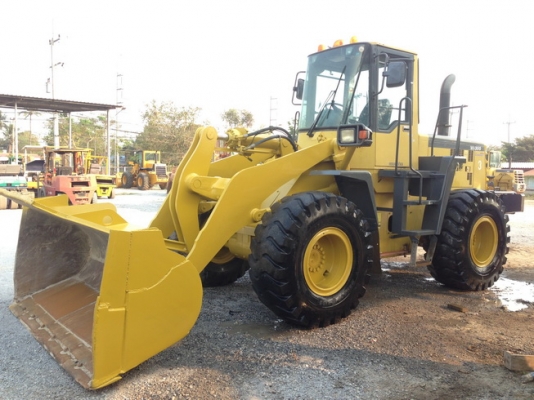 Komatsu WA300-3E เก่าญี่ปุ่น สภาพดีพร้อมใช้งาน โทร.090-986-2521 อ๊อบ