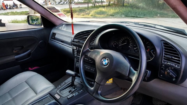 BMW E36 320 iA ซันลูฟ ชุดแต่ง M หล่อๆ