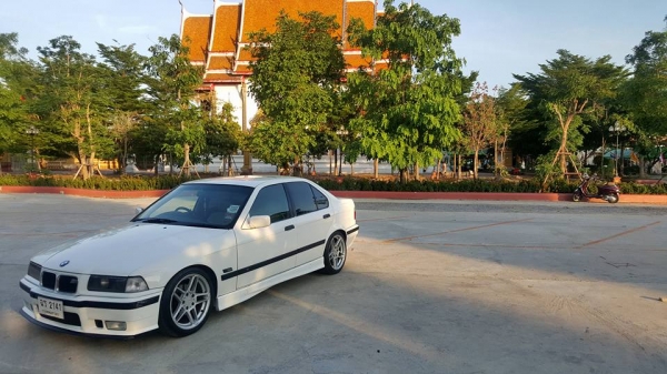 BMW E36 320 iA ซันลูฟ ชุดแต่ง M หล่อๆ
