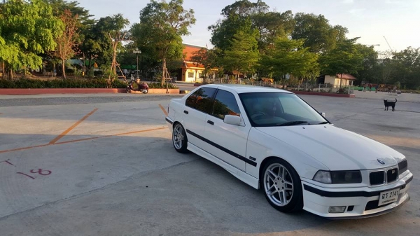BMW E36 320 iA ซันลูฟ ชุดแต่ง M หล่อๆ
