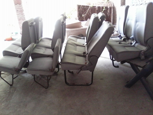 เบาะรถตู้ 12 ที่นั่ง