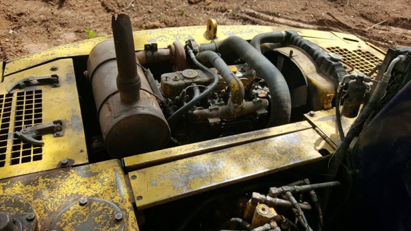 ขายรถแบ็คโฮ 120รุ่น3โกเบล SK เครื่องแน่นปั๊มดี สภาพพร้อมทำงานช่วงล่างดี ขายรถแบ็คโฮ 120รุ่น3โกเบล SK เครื่องแน่นปั๊มดี สภาพพร้อมทำงานช่วงล่างดี