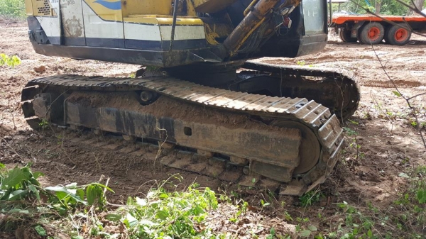 ขายรถแบ็คโฮ 120รุ่น3โกเบล SK เครื่องแน่นปั๊มดี สภาพพร้อมทำงานช่วงล่างดี ขายรถแบ็คโฮ 120รุ่น3โกเบล SK เครื่องแน่นปั๊มดี สภาพพร้อมทำงานช่วงล่างดี