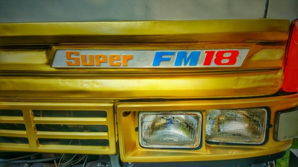 รถฮีโน่ 10 ล้อดั้ม F18 / 187 แรงม้า.    สนใจติดต่อ  081 - 6079515